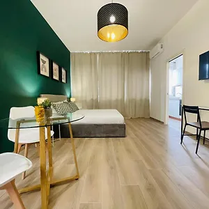 https://le-dimore-del-corso.catania-hotels.net