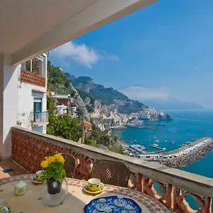 https://appartamento-belvedere.hotels-amalfi.com